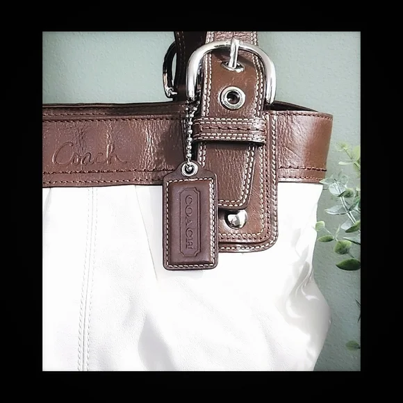 Vintage Coach Soho Tote Bag - Picture 2 of 3